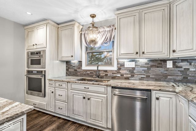 4953 Hillcrest Court, Avon, IN 46123