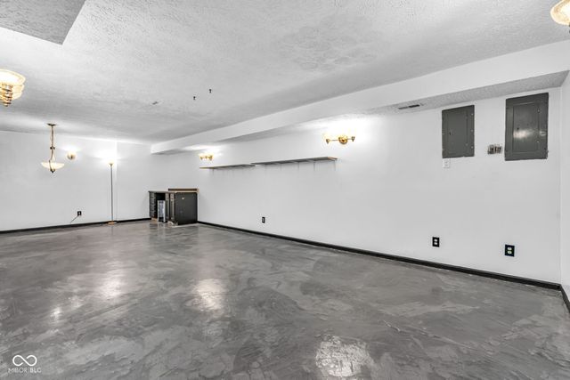 4953 Hillcrest Court, Avon, IN 46123