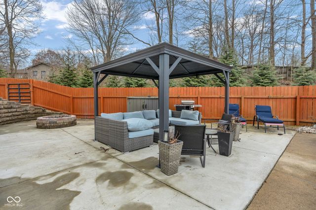 4953 Hillcrest Court, Avon, IN 46123