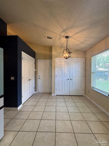 4907 Makenna Cir, Pace, FL 32571