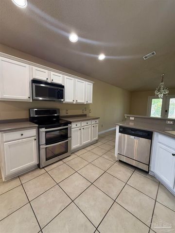 4907 Makenna Cir, Pace, FL 32571
