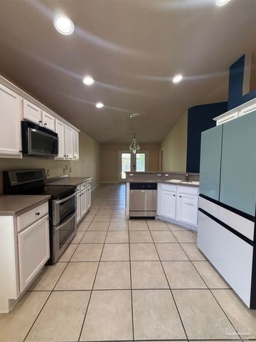 4907 Makenna Cir, Pace, FL 32571