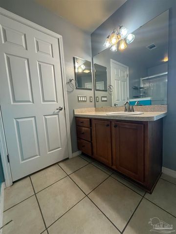 4907 Makenna Cir, Pace, FL 32571