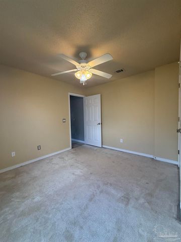 4907 Makenna Cir, Pace, FL 32571