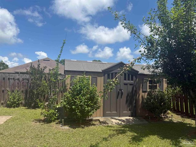 4907 Makenna Cir, Pace, FL 32571