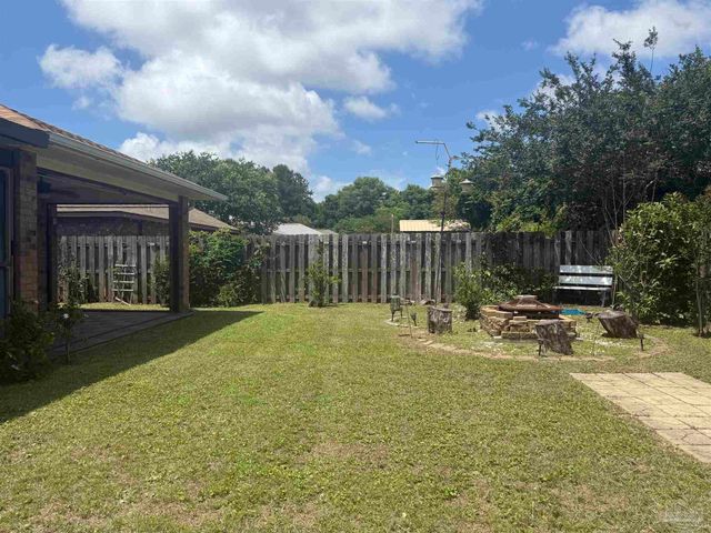 4907 Makenna Cir, Pace, FL 32571
