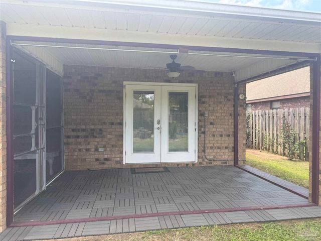 4907 Makenna Cir, Pace, FL 32571