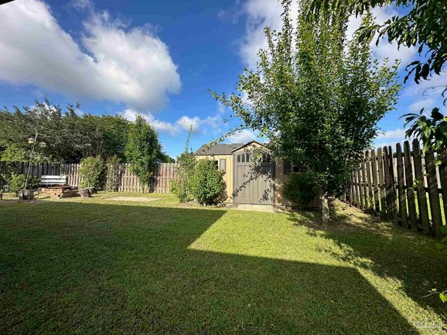4907 Makenna Cir, Pace, FL 32571