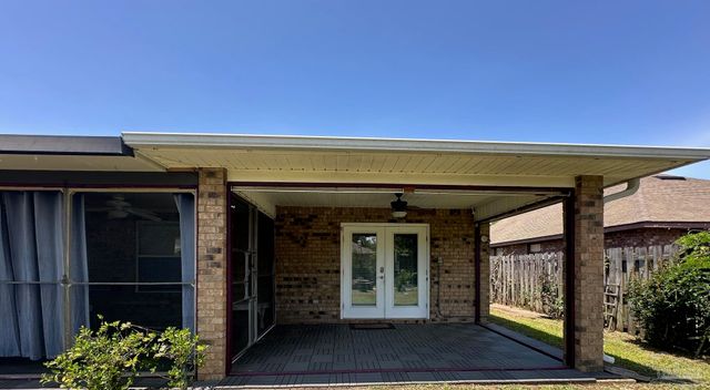 4907 Makenna Cir, Pace, FL 32571