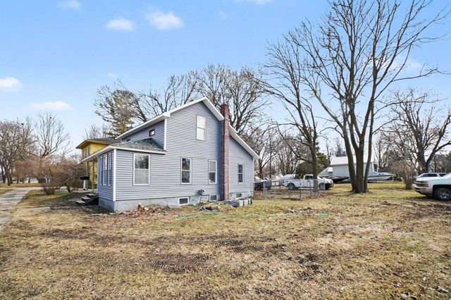 419 W Washington Avenue, Saint Louis, MI 48880