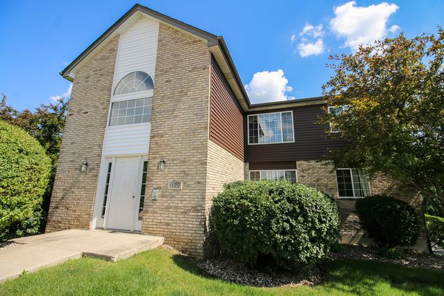 1429 Berta Drive 2W, Crest Hill, IL 60403