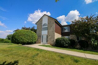 1429 Berta Drive 2W, Crest Hill, IL 60403