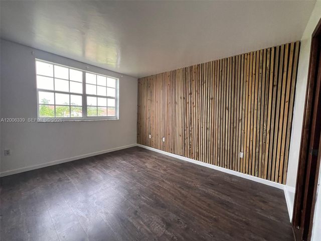 9715 Fontainebleau Blvd E308, Miami, FL 33172