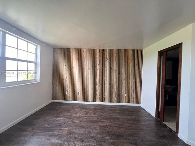 9715 Fontainebleau Blvd E308, Miami, FL 33172