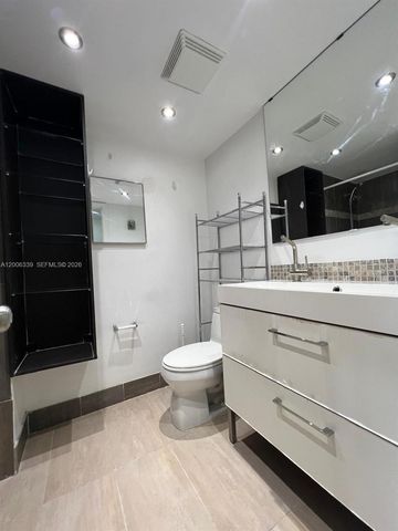 9715 Fontainebleau Blvd E308, Miami, FL 33172