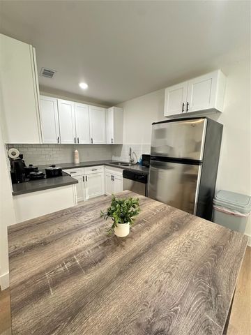 2607 Live Oak Street 1, Houston, TX 77004