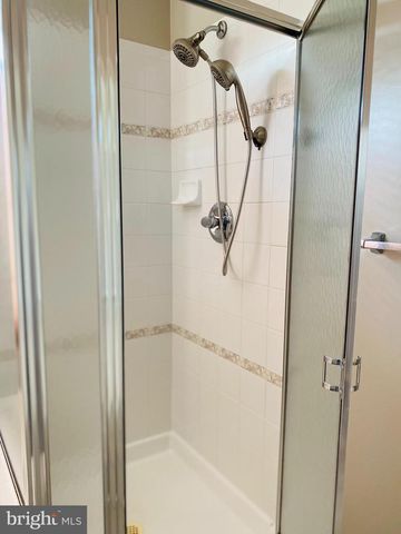 1108 HAVENCREST ST, Rockville, MD 20850