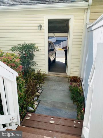 1108 HAVENCREST ST, Rockville, MD 20850