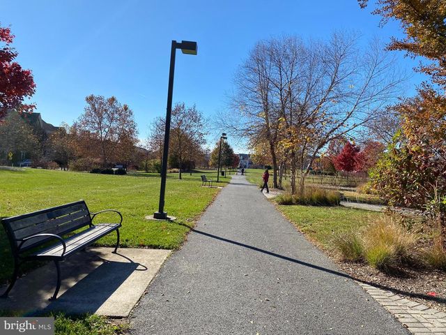 1108 HAVENCREST ST, Rockville, MD 20850