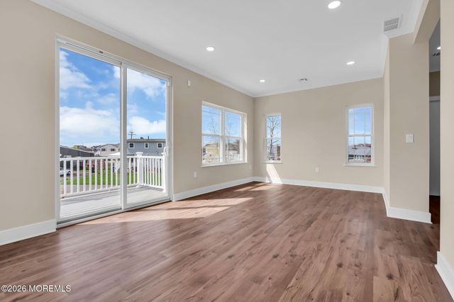 58 Cove Road, Toms River, NJ 08753