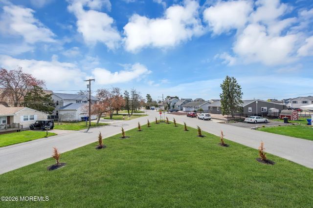 58 Cove Road, Toms River, NJ 08753