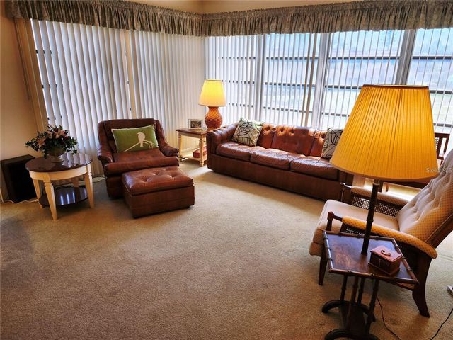 205 DOGWOOD CIRCLE 205, Seminole, FL 33777