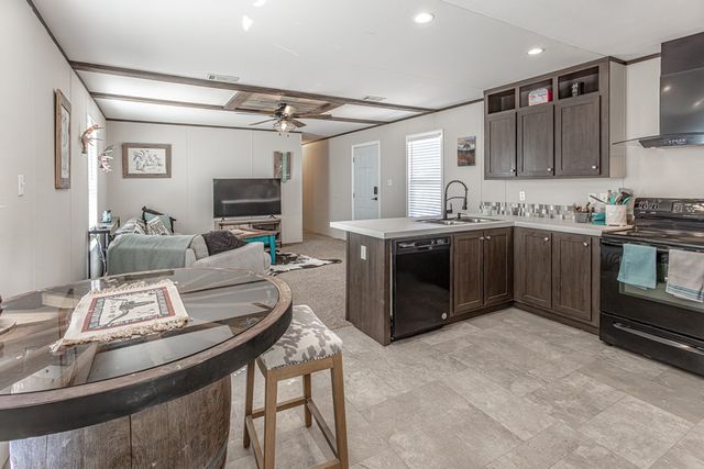 7075 Scott Dr, Odessa, TX 79766