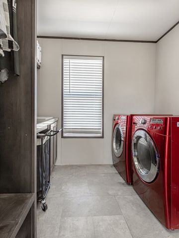 7075 Scott Dr, Odessa, TX 79766