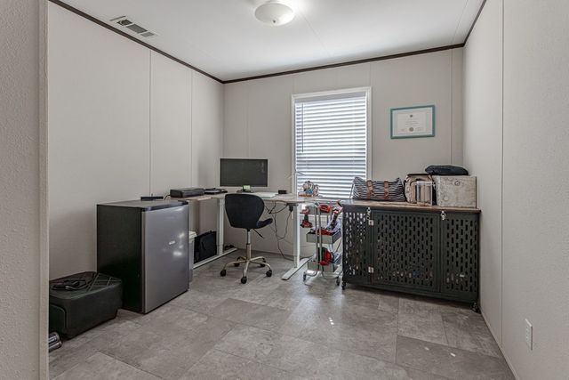 7075 Scott Dr, Odessa, TX 79766