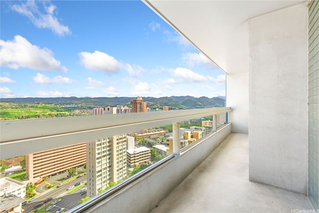 3045 Ala Napuaa Place 1701, Honolulu, HI 96818