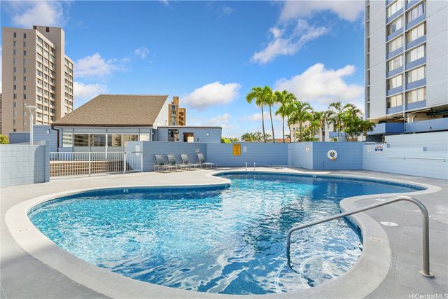 3045 Ala Napuaa Place 1701, Honolulu, HI 96818