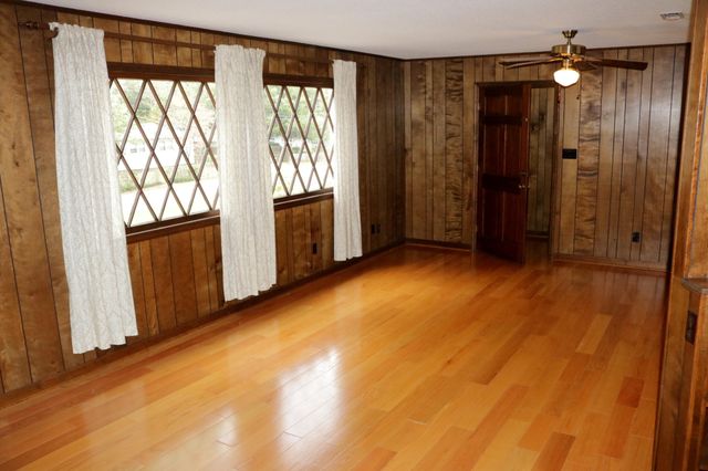 912 Fairmont Avenue, NW, Cleveland, TN 37311