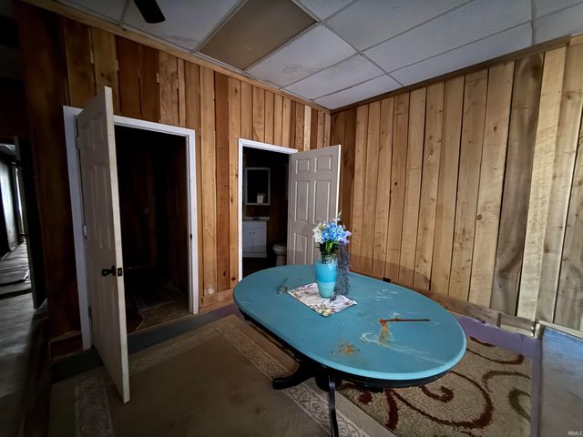 615 W Main Street, Mitchell, IN 47446
