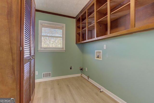 201 Ridgeway Road, Canton, GA 30114