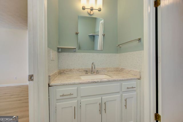 201 Ridgeway Road, Canton, GA 30114