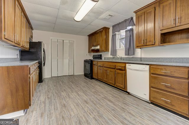 201 Ridgeway Road, Canton, GA 30114