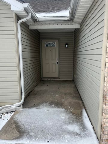 6823 Creekwood Trail, Fort Wayne, IN 46835