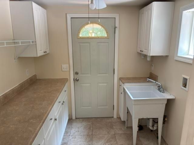 60 Heath Street, Newton, NH 03858