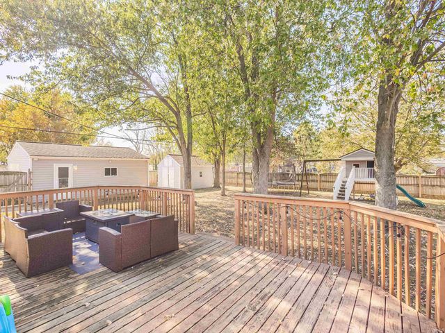 801 N Maxine Drive, Ossian, IN 46777