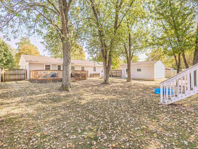 801 N Maxine Drive, Ossian, IN 46777