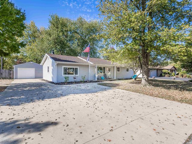 801 N Maxine Drive, Ossian, IN 46777