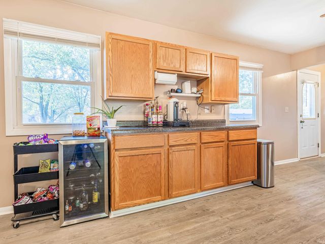 801 N Maxine Drive, Ossian, IN 46777