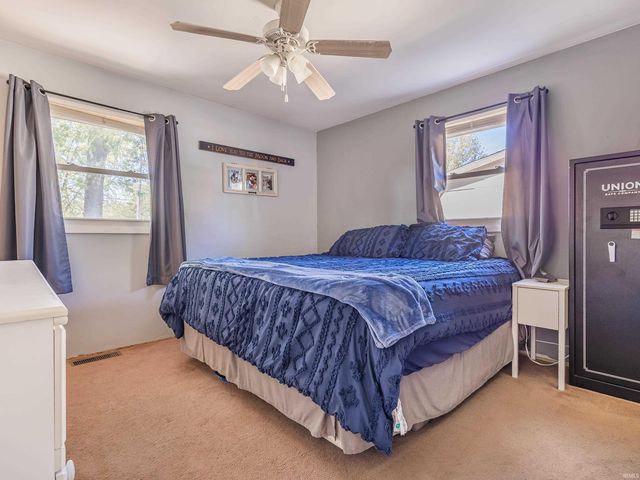 801 N Maxine Drive, Ossian, IN 46777