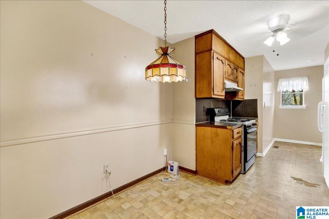 210 CANDLELIGHT LANE, Irondale, AL 35210