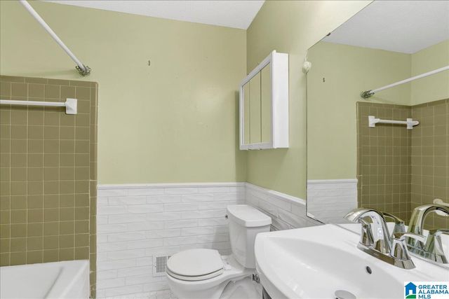 210 CANDLELIGHT LANE, Irondale, AL 35210