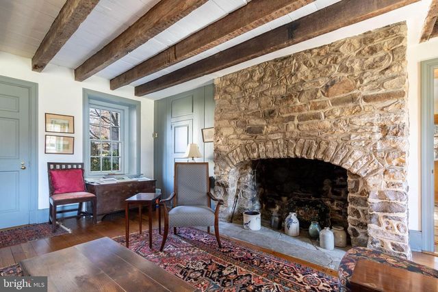 6766 LAUREL RD, New Hope, PA 18938