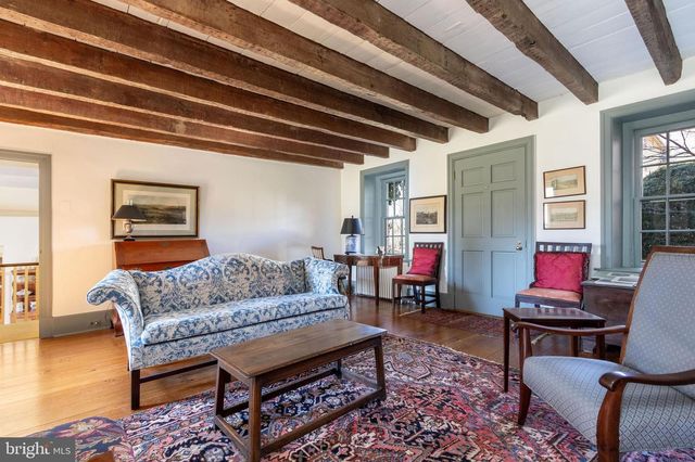 6766 LAUREL RD, New Hope, PA 18938