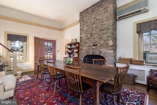 6766 LAUREL RD, New Hope, PA 18938