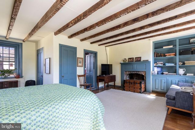 6766 LAUREL RD, New Hope, PA 18938