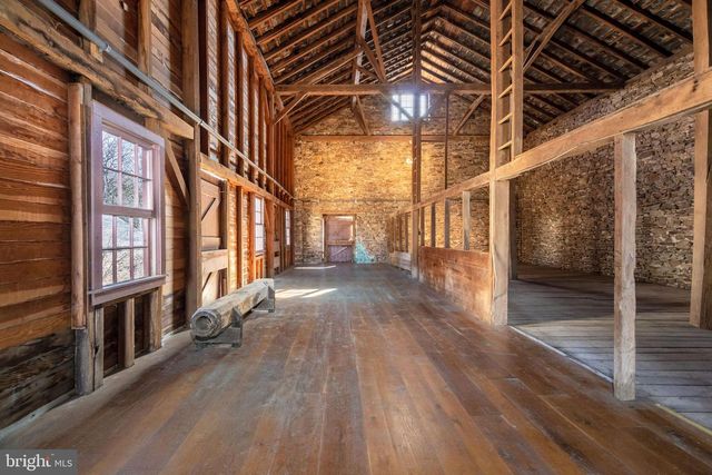 6766 LAUREL RD, New Hope, PA 18938